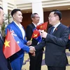 Vuong Dinh Hue se rend à l’ambassade du Vietnam en Australie