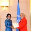 L'ambassadrice Le Thi Tuyet Mai rencontre la directrice générale du Bureau de l'ONU