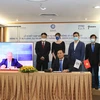 Signature d'un contrat d'installation de bouées flottantes pour l'éolien offshore à Binh Thuan