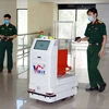 Des robots médicaux dans les zones d'isolement à Bac Giang