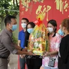 Des étudiants lao accueillent le Nouvel An traditionnel au Vietnam