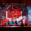 Programme artistique marquant l’anniversaire du Parti à Ho Chi Minh-Ville