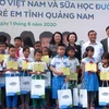 Du lait à l’école pour des enfants de Quang Nam