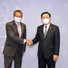 Le président de l'Assemblée nationale Vuong Dinh Hue rencontre le directeur général de l'AIEA