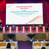 Un échange de vue entre les chefs des représentations vietnamiennes à l'étranger et des entreprises