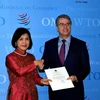 Посол Ле Тхи Туйет Май вручила верительную грамоту Генеральному директору ВТО Роберто Азеведо. (Фото:ВИА)
