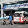  Пациенты, инфицированные COVID-19, доставлены в Медицинский центр Сеула, Корея, 27 февраля 2020 года. (Фото: YONHAP/ВИА)