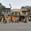 Владельцам собственности на улицах Хангнганг, Хангдао и Ханггай пришлось сократить арендную плату, чтобы привлечь арендаторов . (Фото dantri.com.vn)