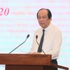Министр, заведующий канцелярией правительства Май Тиен Зунг выступает на очередной пресс-конференции правительства 2 июня (фото: ВИА)