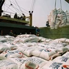 По данным Департамента агропереработки и развития рынка Министерства сельского хозяйства и развития деревни, за первые 7 месяцев этого года Вьетнам экспортировал 3,9 млн. тонн риса, заработав 1,9 млрд. долл. США.