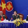 Министр обороны генерал Нго Суан Лить выступает на мероприятии. (Фото: ВИА)
