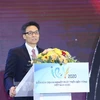 Заместитель премьер-министра Ву Дык Дам выступает на мероприятии (Фото: ВИА)