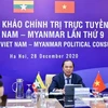 Заместитель министра иностранных дел Вьетнама Нгуен Куок Зунг на 9-х политических консультациях между Вьетнамом и Мьянмой, прошедших в режиме онлайн 28 декабря (Фото: baoquocte.vn)