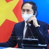 28 мая министр иностранных дел Буй Тхань Шон провел телефонные переговоры с госсекретарем США Энтони Блинкеном (Фото: ВИА)
