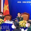 Министр обороны Вьетнама, генерал-полковник Фан Ван Жанг на встрече 15 июня. (Фото: ВИА)