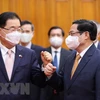 Премьер-министр Фам Минь Тьинь принял министра иностранных дел Южной Кореи Чон Ы Ёна. (Фото: Зыонг Жанг / ВИА)