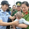 Власти Вьетнама получили проданного в Китай ребенка (Фото: ВИА)