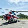 Вертолет Ми-172 с вакциной против Covid-19 приземлился в аэропорту Кондао. (Фото qdnd.vn)