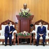 Президент Нгуен Суан Фук принял вице-президента Лаоса Бунтхуна Читмани. (Фото: ВИА)