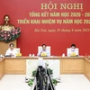 Премьер-министр Фам Минь Тьинь выступает на конференции (Фото: ВИА)