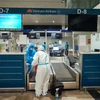 Аэропорт Таншоннят в первый день возобновления внутренних пассажирских рейсов. (Фото: ВИА)