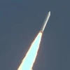 Пятая твердотопливная ракета Epsilon, несущая NanoDragon и 8 других малых спутников Японии, успешно вылетела в открытый космос. (Фото: ВИА)