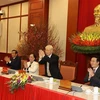 Генеральный секретарь партии Нгуен Фу Чонг на встрече (Фото: ВИА)