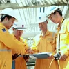 Инженеры PetroVietnam прилагают все усилия, чтобы выполнить поставленную задачу. (Фото: PetroVietnam)
