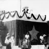 2 сентября 1945 года на исторической площади Бадинь президент Хо Ши Мин зачитал Декларацию Независимости, положившую начало Демократической Республике Вьетнам. (Фото: архив ВИА)