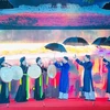 Спектакль «Куан-хо» на сцене (Фото: hanoimoi.com.vn) 
