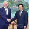 Вице-премьер Фам Бинь Минь принял государственного секретаря ФРГ по экономическому сотрудничеству и развитию Йохена Фласбарта. (Фото: ВИА)