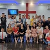 Родственники бывших наркоманов собираются в христианском центре «Новая жизнь». (Фото: ВИА)