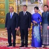 Президент Нгуен Суан Фук и супруга встретились с королем Маха Вачиралонгкорном и королевой Таиланда. (Фото: ВИА)
