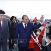 Президент Нгуен Суан Фук совершает рабочую поездку в провинцию Кёнгидо Республики Корея. (Фото: ВИА)