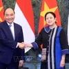 Президент Вьетнама Нгуен Суан Фук встретился с председателем Совета народных представителей Индонезии Пуан Махарани. (Фото: ВИА)