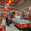 Вьетнамский отдел Tэt в супермаркете Carrefour Lyon. (Фото: опубликовано ВИА)