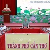 Премьер-министр Фам Минь Тьинь председательствовал на рабочей встрече. (Фото: Зыонг Жанг/ВИА)