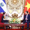 Министр иностранных дел Буй Тхань Шон провел переговоры с министром иностранных дел Республики Сальвадор Александрой Хилл Тоноко. (Фото: Лам Кхань/ВИА)