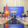 Министр иностранных дел Буй Тхань Шон провел телефонный разговор с членом Госсовета, министром иностранных дел КНР Цинь Ганем. (Фото: ВИА)