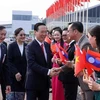 Президент государства Во Ван Тхыонг прибывает во Вьентьян утром 10 апреля, начав официальный визит в Лаос. (Фото: ВИА)