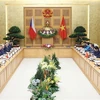 Премьер-министр Фам Минь Тьинь провел переговоры с премьер-министром Чехии Петром Фиалой. (Фото: ВИА)