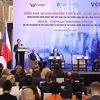 Премьер-министр Фам Минь Тьинь выступает на бизнес-форуме Вьетнам-Чехия. (Фото: ВИА)