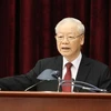 Генеральный секретарь ЦК КПВ Нгуен Фу Чонг выступил на промежуточном заседании ЦК КПВ XIII созыва. (Фото: ВИА)