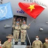 Офицеры вьетнамского инженерного подразделения, ротации 1 и полевого госпиталя уровня 2, ротации 4 отправляются в миссии ООН в Абьее и Южном Судане, соответственно, в конце апреля 2022 года. (Фото: ВИA)