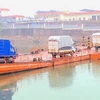 Импорт и экспорт товаров через км3+4 Хаййен - международный пограничный переход Монгкай. (Фото: ВИА) 