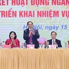 Премьер-министр Фам Минь Тьинь принял участие в конференции, посвященной реализации банковских задач за последние 6 месяцев 2023 года. (Фото: Зыонг Жанг/ВИА)