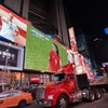 Матч между двумя командами транслировался в прямом эфире на Таймс-сквер в Нью-Йорке. (Фото: Тхань Туан, корр. ВИА в США)