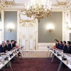 Президент Во Ван Тхыонг проводит переговоры с Президентом Австрии Александром Ван дер Белленом. (Фото: Тхонг Нят/ВИА)