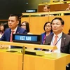 Делегация Вьетнама на заседании, на котором были объявлены результаты выборов членов Совета ООН по правам человека на срок полномочий 2023-2025 годов (Фото: Постоянное представительство Вьетнама при ООН)