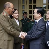 Президент Во Ван Тхыонг принял начальника Генерального штаба, заместителя министра Революционных вооруженных сил Кубы Роберто Легру Сотолонго. (Фото: ВИА)